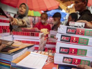 Tahun Ajaran Baru Tiba, Penjualan Perlengkapan Sekolah Melonjak