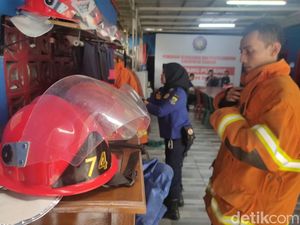 Lika-liku Damkar Cianjur Hadapi Rintangan dengan Keterbatasan Lika-liku Damkar Cianjur Hadapi Rintangan dengan Keterbatasan
