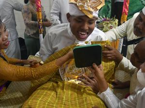 70 Remaja Ikuti Potong Gigi Massal Umat Hindu di Kota Bogor