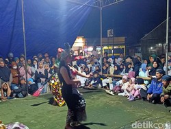 Permintaan Unik Bocah Gimbal Tegal saat Diruwat: Uang Banyak dan Tari Topeng