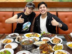 Suga BTS hingga Taeyong NCT Terpikat Kelezatan Sate hingga Sambal Suga BTS hingga Taeyong NCT Terpikat Kelezatan Sate hingga Sambal