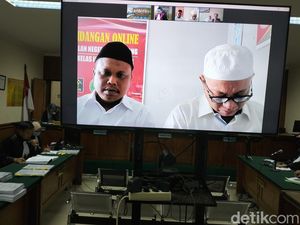 PT Banten Sunat Vonis Eks Kepala BPN Lebak Jadi 6 Tahun Bui di Kasus Suap PT Banten Sunat Vonis Eks Kepala BPN Lebak Jadi 6 Tahun Bui di Kasus Suap
