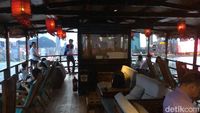 Cara Menikmati Sore di Hong Kong yang Beda: Naik Kapal Bajak Laut