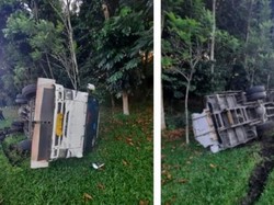 Kecelakaan Truk Terguling di Tol Jagorawi, Diduga Sopir Ngantuk