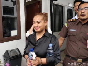 Lina Mukherjee Ngaku Kapok Bikin Konten Makan Babi dengan Bismillah