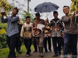 Melihat Ritual Manten Kopi di Blitar yang Dilengkapi Kembar Mayang