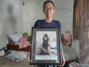 Keluarga Desak Presiden-Kapolri Turun Tangan Ungkap Pembunuhan Noven Keluarga Desak Presiden-Kapolri Turun Tangan Ungkap Pembunuhan Noven