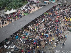 Pemprov Ngaku Sulit Atasi Sampah di Pantai Sukaraja karena Permintaan Nelayan