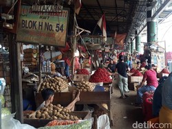 Pasar Induk Kramat Jati Disebut Mulai Sepi Pengunjung, Benarkah?