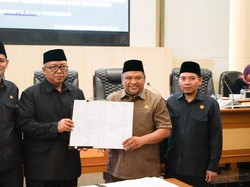Ini Pendapat Akhir Bupati Sukabumi atas Dua Raperda