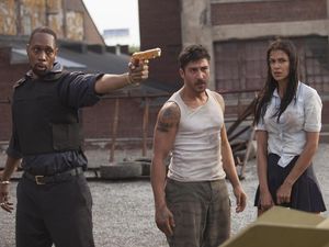 Sinopsis Film Brick Mansions: Kisah Penyamaran di Kota Kejahatan