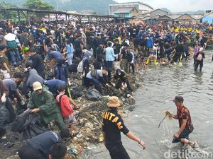 Jawaban Pemprov Disebut Penanggung Jawab Sampah di Pantai Sukaraja Jawaban Pemprov Disebut Penanggung Jawab Sampah di Pantai Sukaraja