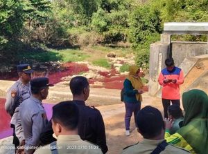 Terungkap! Ini Penyebab Air di Pamekasan Berubah Menjadi Merah Darah Terungkap! Ini Penyebab Air di Pamekasan Berubah Menjadi Merah Darah