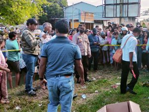 Penemuan Mayat Bayi Terbungkus Plastik Gegerkan Warga Bantaran Kali Unus