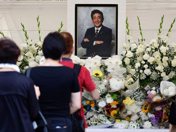 Warga Jepang Mengenang Satu Tahun Kematian Shinzo Abe