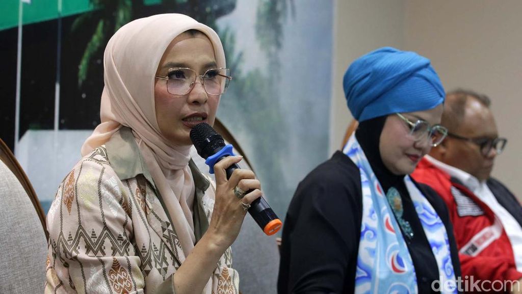 Caleg Artis Dobrak Hegemoni Politik Caleg Artis Dobrak Hegemoni Politik