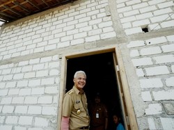 Ganjar Bebastugaskan Kepala SMKN 1 Sale karena Pungli, Netizen Apresiasi