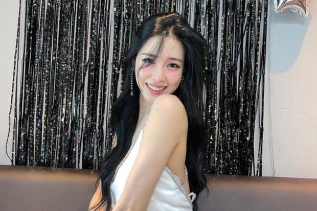 Gigi rapi dan rata Bentuk gigi yang rapi dan rata membuat terlihat lebih cantik