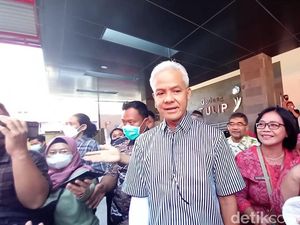 Resmikan Gedung Baru di RSUD Moewardi Solo, Ganjar Disapa Presiden Resmikan Gedung Baru di RSUD Moewardi Solo, Ganjar Disapa Presiden