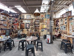 Kampoeng Gallery: Tempat Skena di Tengah Pasar Loak