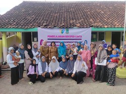 Ketua TP PKK Karawang Apresiasi Antusiasme Ibu-ibu Ikuti Sekoper Cinta