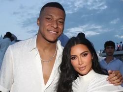 Mbappe Foto Peluk Kim Kardashian, Fansnya Ketar-Ketir: Jangan Dekat-dekat!