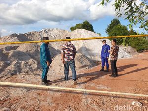 Penambang Pasir Ilegal di Batam Ditangkap, Alat Berat Disita Penambang Pasir Ilegal di Batam Ditangkap, Alat Berat Disita