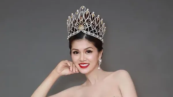 8 Foto Ratu Kecantikan Dulu Glamour Kini Jadi Petani, Wajahnya Jadi Sorotan