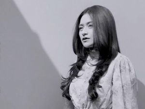 Nathalie Holscher Senyam Senyum Ditanya Alasan Lepas Hijab Nathalie Holscher Senyam Senyum Ditanya Alasan Lepas Hijab