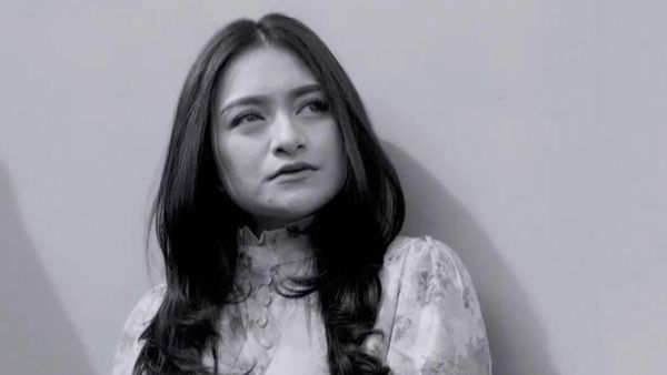 7 Gaya Terbaru Nathalie Holscher yang Bikin Heboh, Tampil Tanpa Hijab