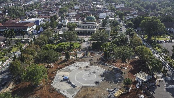Foto-foto Terkini Progres Revitalisasi Alun-alun Ciamis