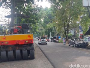Sempat Berlubang, Jalan Jawa Bandung Akhrinya Diperbaiki
