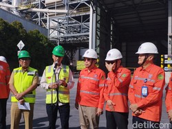 Heru Budi Tinjau Pengolahan RDF di Pabrik Indocement: Ini Akan Konsisten