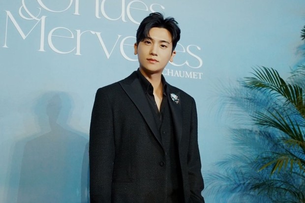 Potret Park Hyung Sik