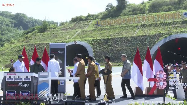 Presiden Jokowi Resmikan Jalan Tol Cileunyi-Sumedang-Dawuan (Cisumdawu), Sumedang, Selasa (11/7/2023). (Tangkapan Layar Youtube Sekretariat Presiden)
