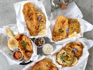 Renyah Murah! 5 Fish and Chips Enak Buat Makan Siang Ada di Sini