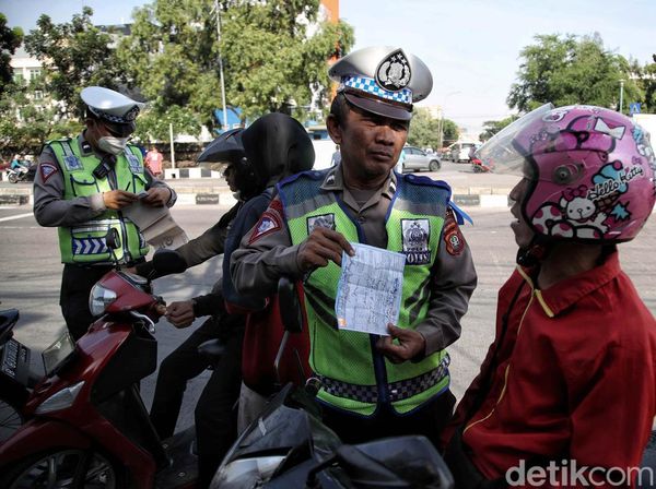 Surat Cinta untuk Pengendara yang Terjaring Operasi Patuh Jaya