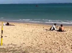 Geger Kakek Cabul Rekam Payudara Bule di Pantai Kuta Mandalika