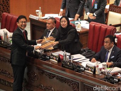 Tok! DPR Sahkan UU Kesehatan