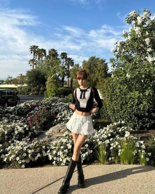 Tubuh langsing Tubuh langsing menjadi salah satu standar kecantikan Korea yang banyak diidamkan oleh para perempuan