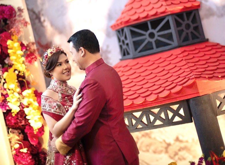 Acara sangjit Tina Toon dan calon suami