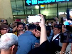 Pulang Haji, Anies Tiba di Bandara Soetta