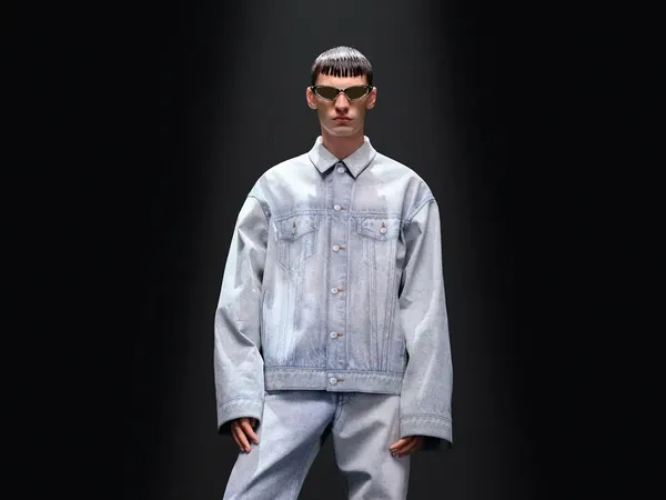 Tren Street Style Mewah, Jeans Rp 407 Juta di Paris Fashion Week