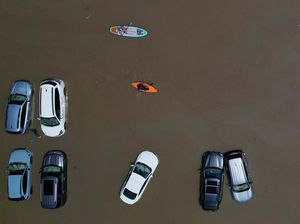Banjir Bikin Montpelier AS Seperti Danau, Mobil-mobil Ini Jadi Korban Banjir Bikin Montpelier AS Seperti Danau, Mobil-mobil Ini Jadi Korban