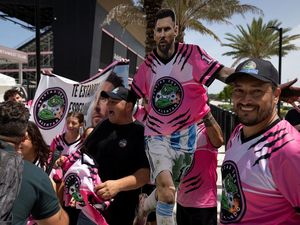 Euforia Suporter Siap Sambut Kedatangan Messi di Stadion Inter Miami