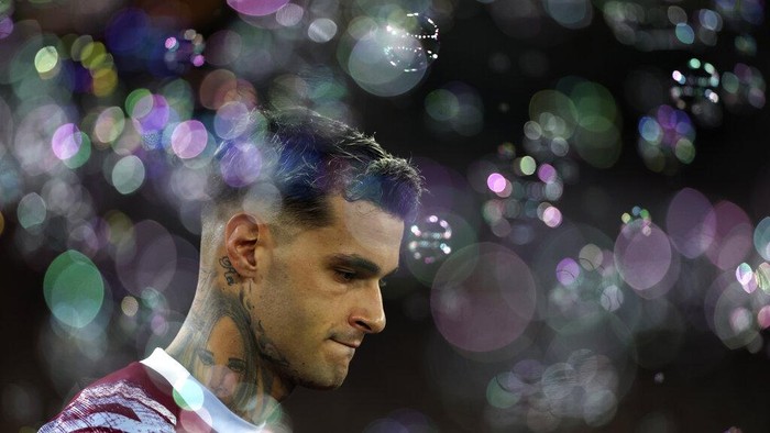 West Hams Gianluca Scamacca walks through bubbles prior the start of the English Premier League soccer match between West Ham United and Bournemouth at the London Stadium in London, England, Monday, Oct. 24, 2022. (AP Photo/Ian Walton)