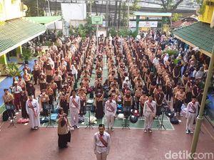 Pastikan MPLS Bebas Senioritas, Begini Kiat Kepsek SMPN 43 & SMAN 70 Jakarta Pastikan MPLS Bebas Senioritas, Begini Kiat Kepsek SMPN 43 & SMAN 70 Jakarta