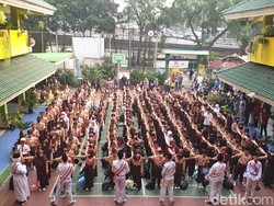 Hari Pertama Sekolah & MPLS SMPN 43 Jakarta, Ortu Titip Jajan Anak ke OSIS