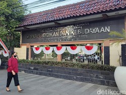 93 Ribu Siswa Tak Tertampung SMA-SMK Negeri di Jateng Tahun Ini