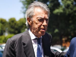 Massimo Moratti Ikut Antar Luis Suarez ke Peristirahatan Terakhir